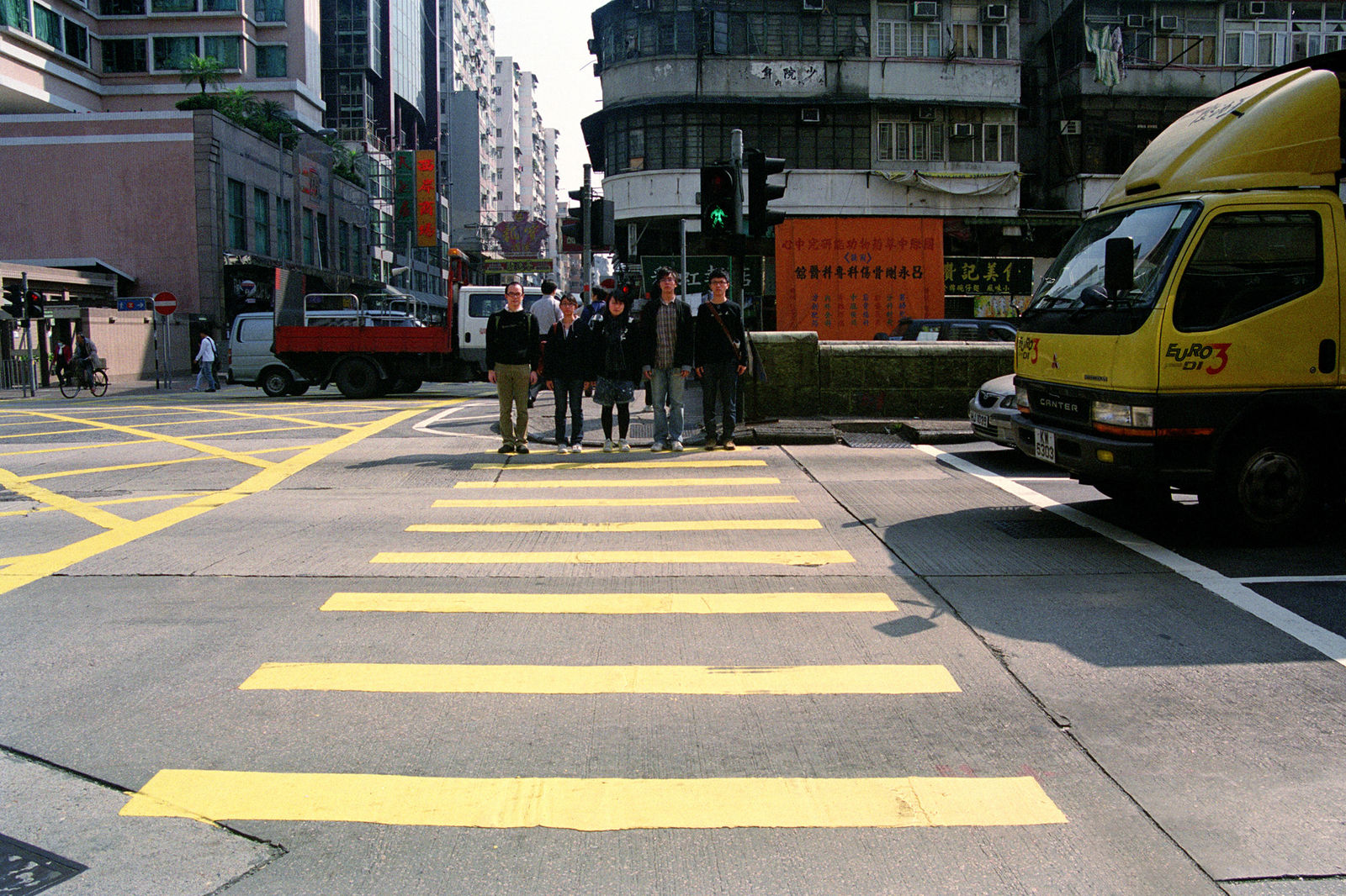 Pak Sheung Chuen, A Zebra for 5 Persons, 2006