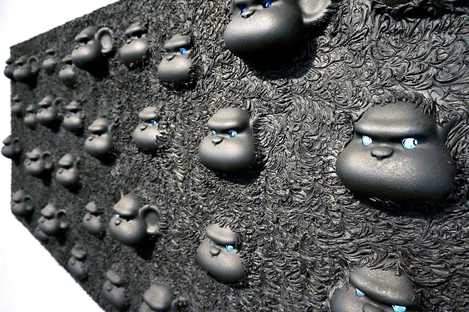 Erdil Yaşaroğlu, Karanlıktaki Gözler/Eyes In The Dark, 2018