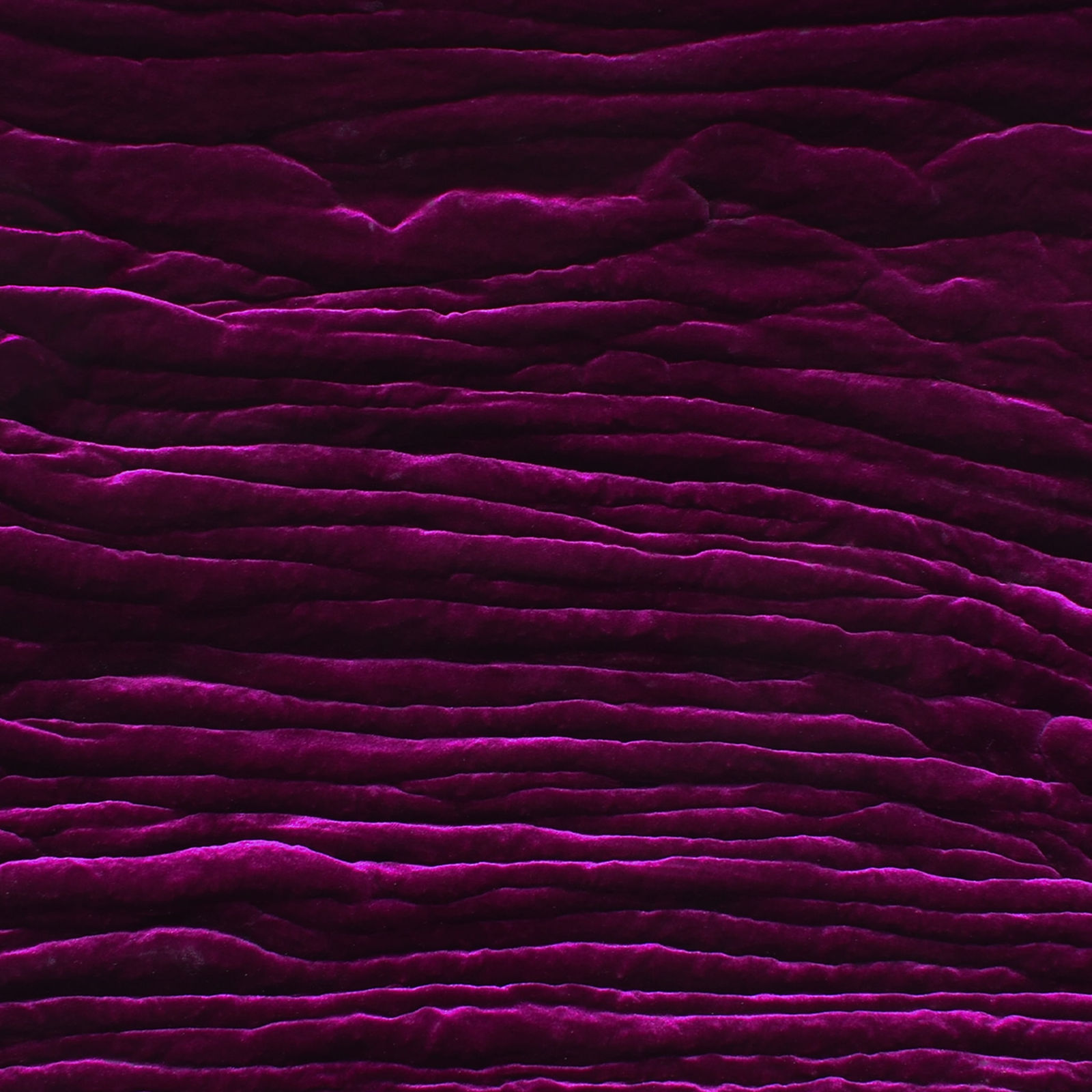 Schiacciato 20 (S.P.R.1), Filippo Moroni, 2025 Polyurethane foam, chenille velvet, and wood. From the Schiacciato series. Image courtesy of Buysse Gallery. © Filippo Moroni. All rights reserved.