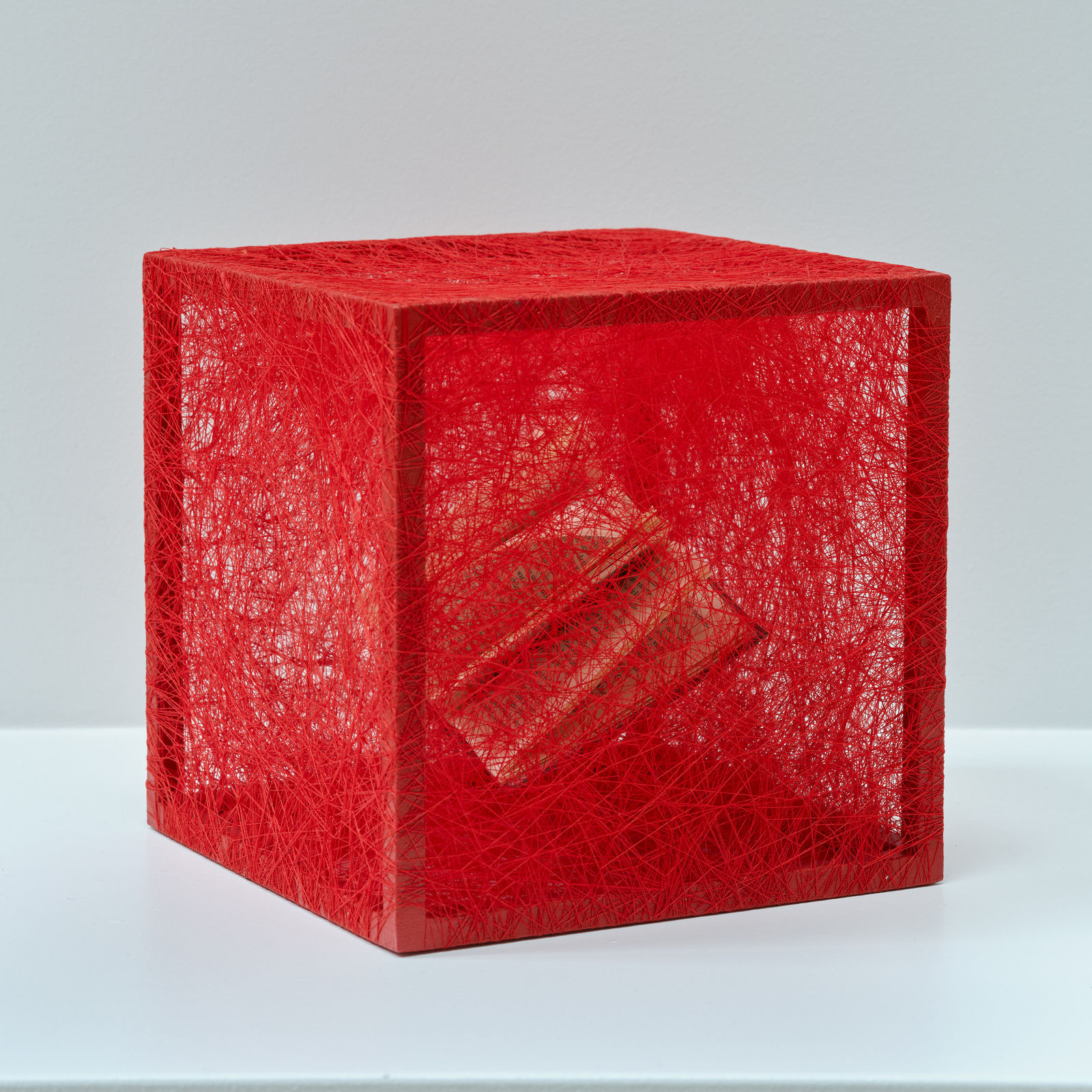 Chiharu Shiota, State of Being (Book II), 2016. Courtesy of the artist. © Buysse Gallery. All rights reserved.