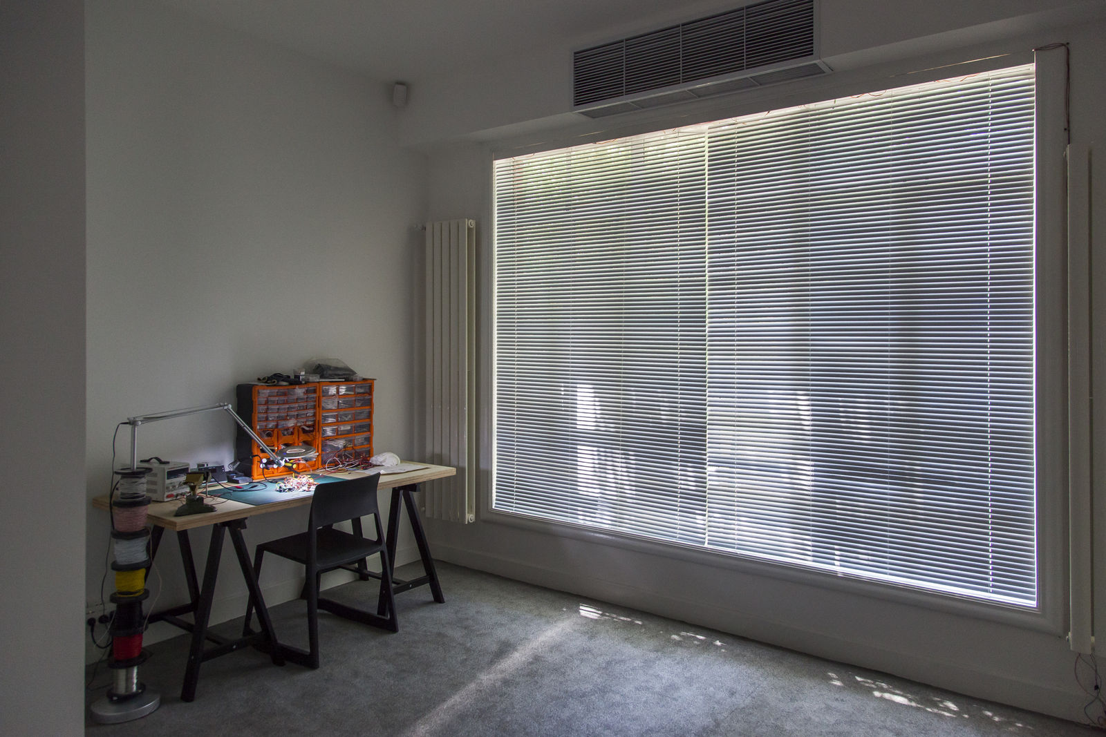 Feng Chen 冯晨, The Darker Side of Light 光的背面, 2017