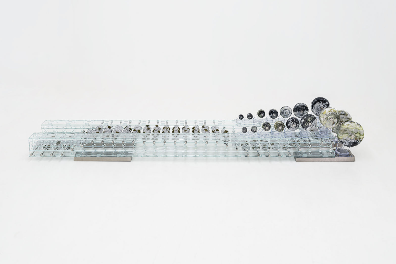 Leelee Chan 陳麗同, Blindfold Receptor (Crawling Jewel–Moss I) 蒙眼感知器（趴行宝石—青苔I）, 2023