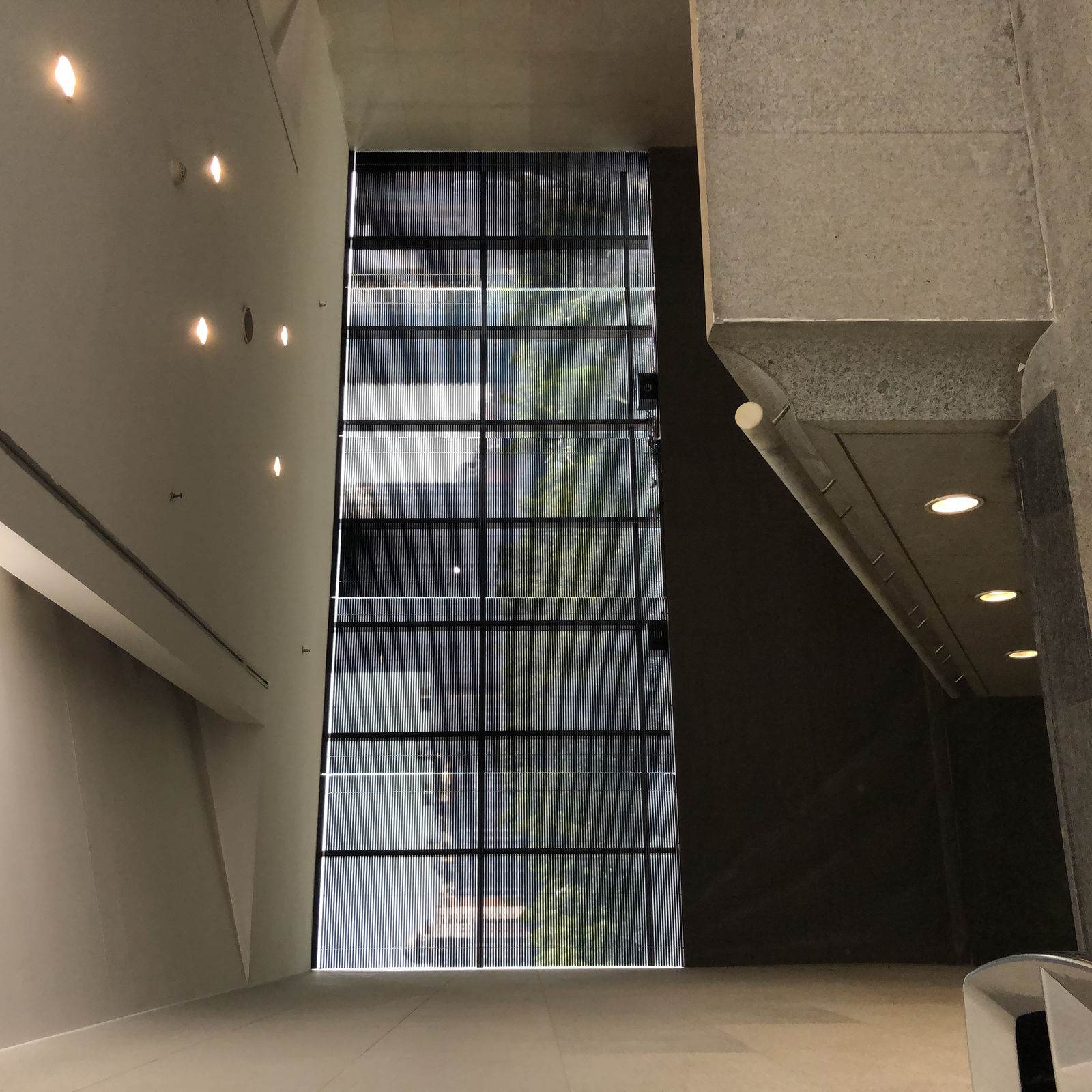 Feng Chen 冯晨, The Darker Side of Light 光的背面, 2018-2019