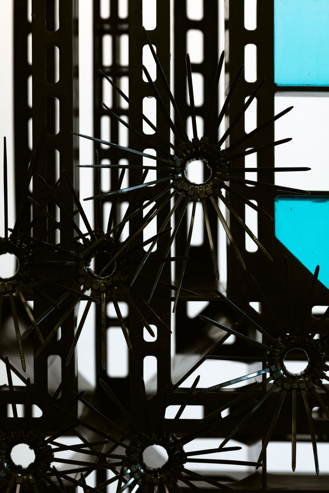 Leelee Chan 陳麗同, Pallet in Repose (Marine) 凝伫之盘 (海洋), 2019