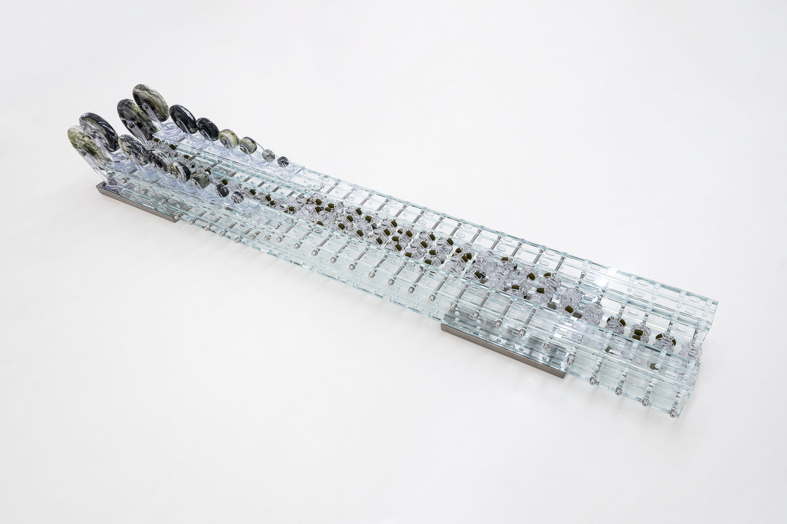 Leelee Chan 陳麗同, Blindfold Receptor (Crawling Jewel–Moss I) 蒙眼感知器（趴行宝石—青苔I）, 2023