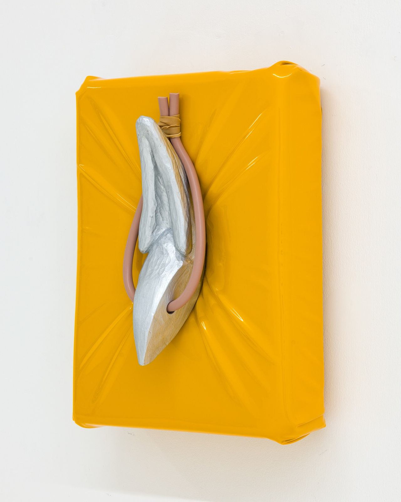 Douglas Rieger 道格拉斯·莱杰, Ear Bone 耳骨, 2022