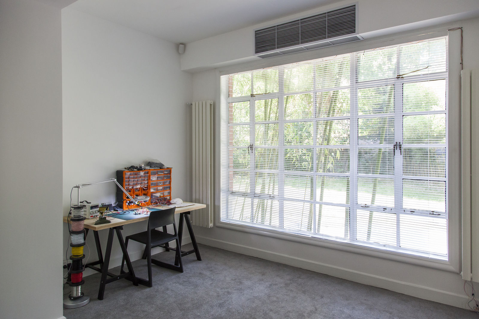 Feng Chen 冯晨, The Darker Side of Light 光的背面, 2017