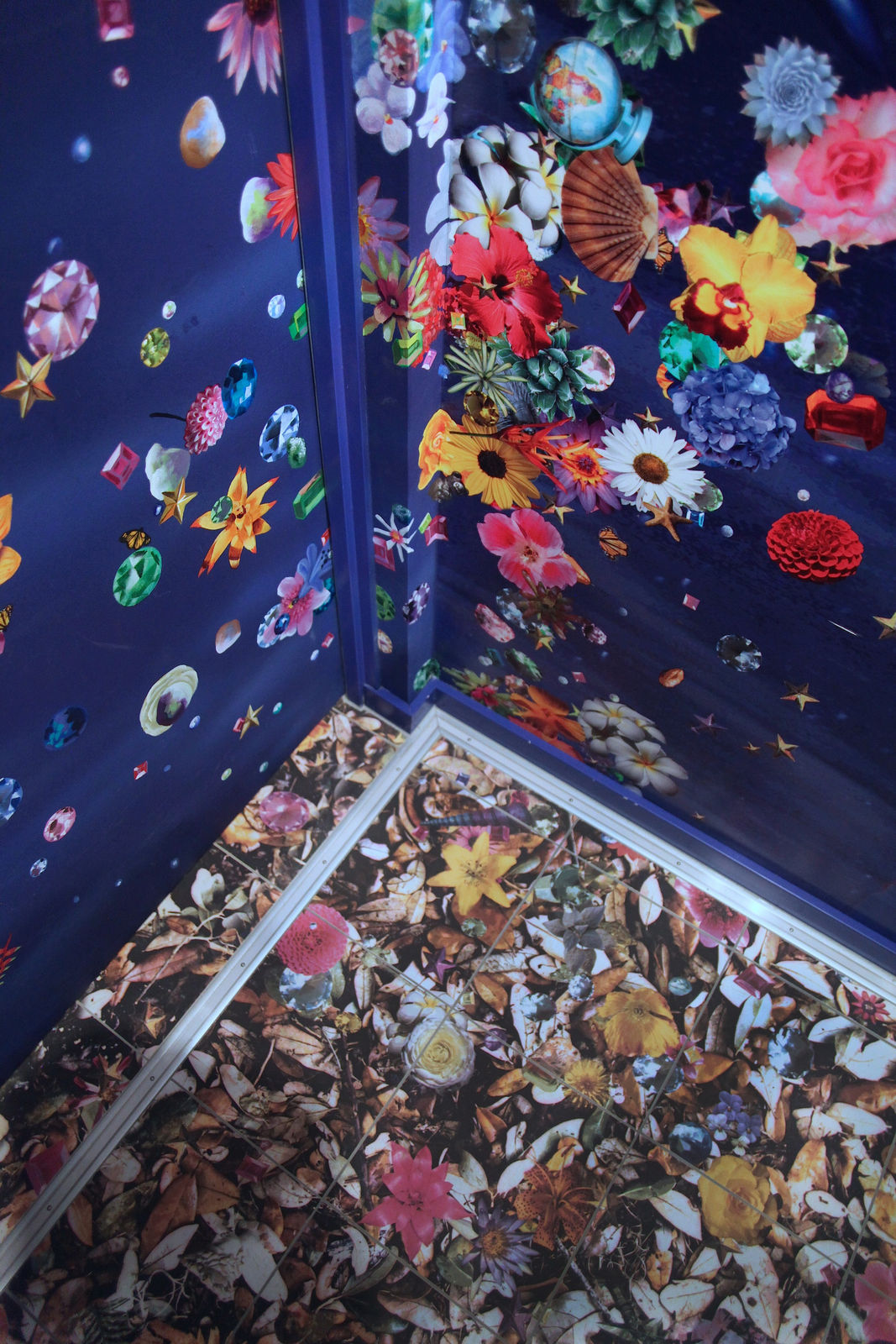 Carlos Betancourt in collaboration with Alberto Latorre, Celestial Garden, (at the Ensemble Vestibule, Celebrity Cruise collection), Corporate Art site-specific permanent installation, 2012