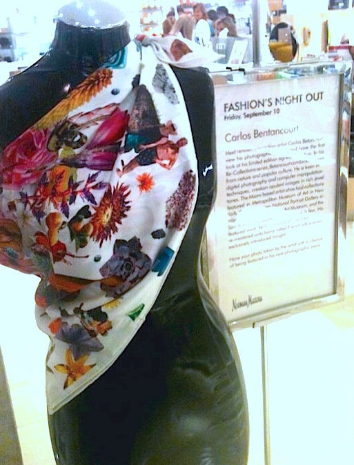 Carlos Betancourt, Scarf series: Re-Collections VI, (1), Scarf presentation event, 2009-13