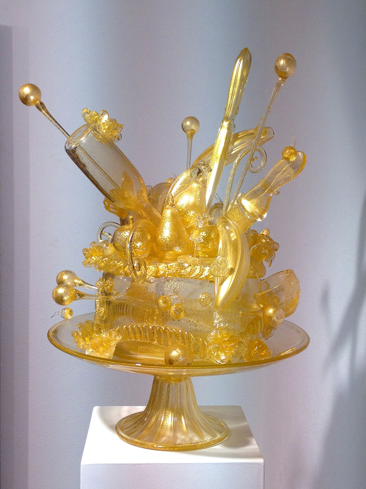 Carlos Betancourt in collaboration with Alberto Latorre, Cake Atomic, Murano (Berengo Studio Commission, Glasstress, Venice Project, 2012