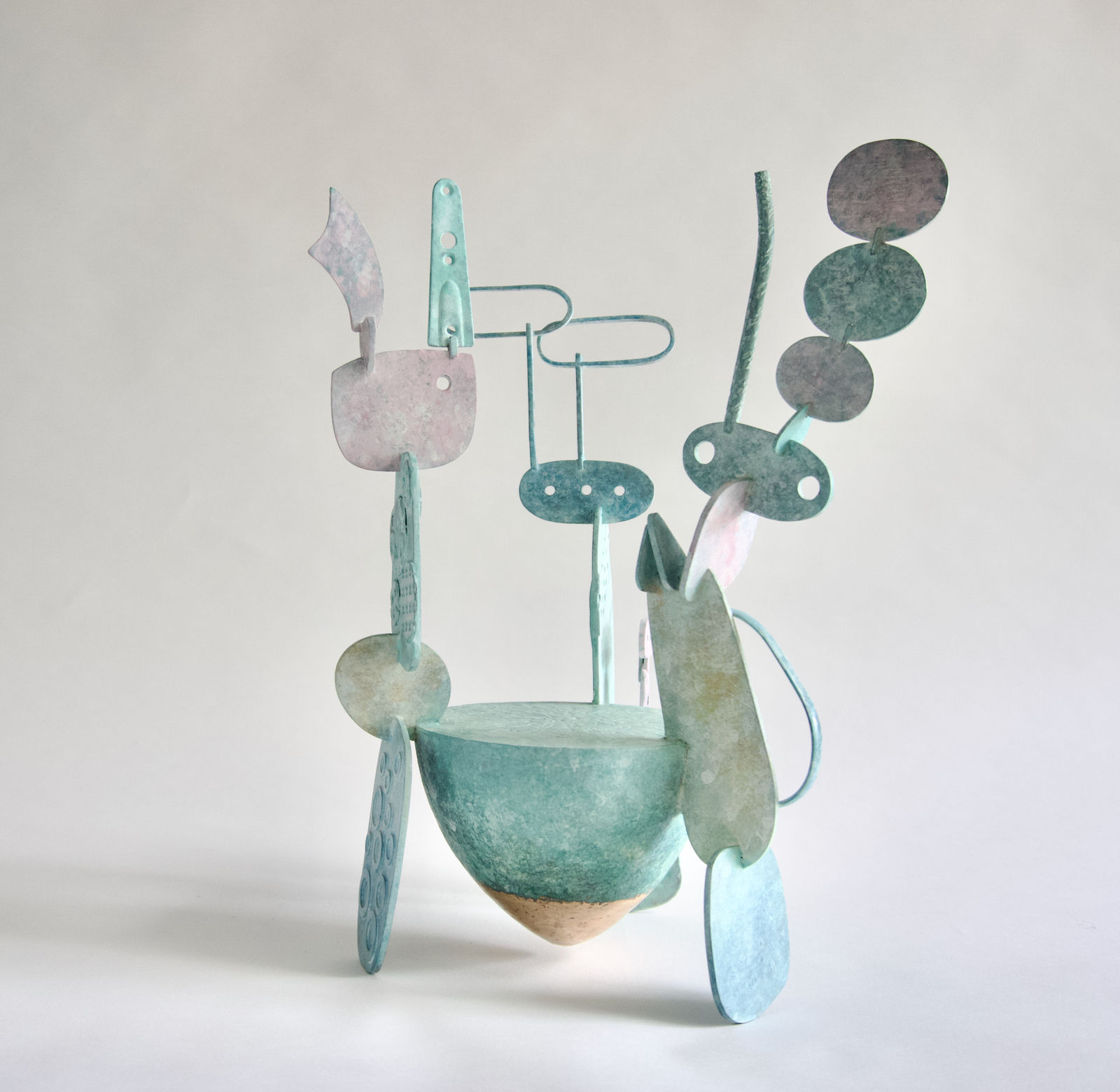 Cecilia Moore, Tripods, 2025