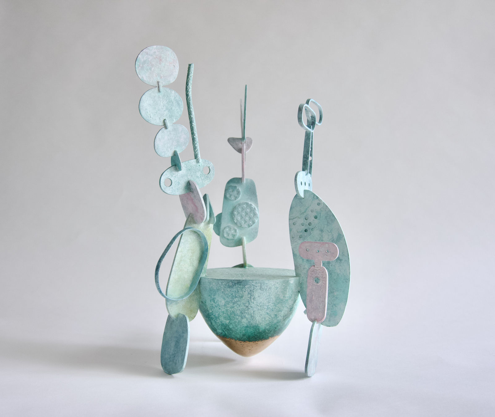 Cecilia Moore, Tripods, 2025