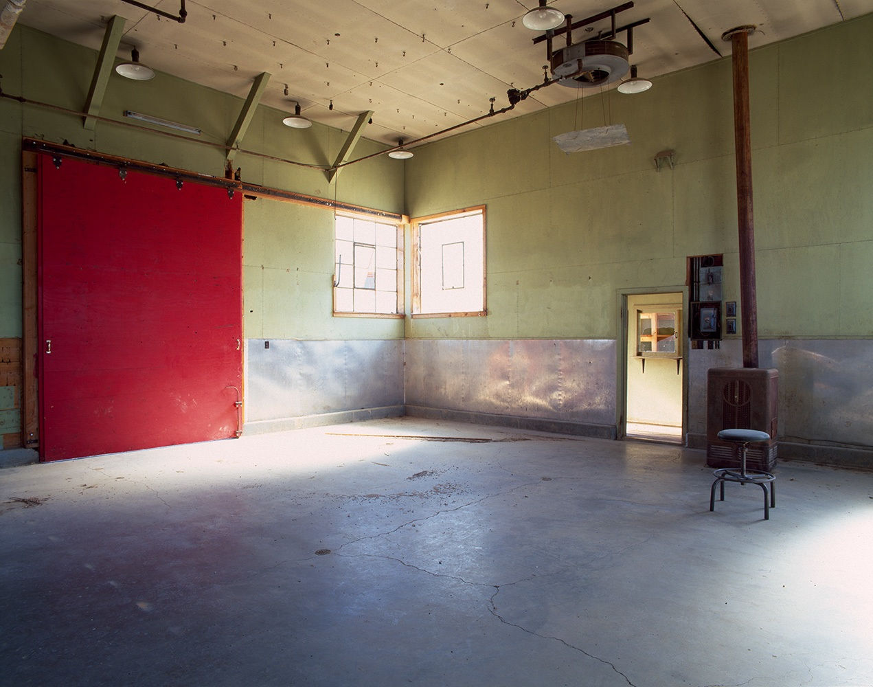 Lee Saloutos, Changing Room, Eureka NV, #9, 2008