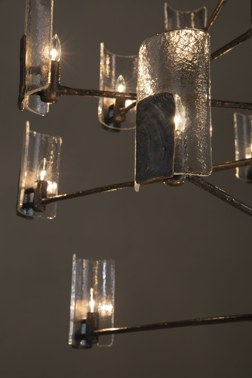 Simon Stewart, Darien Chandelier, 2020