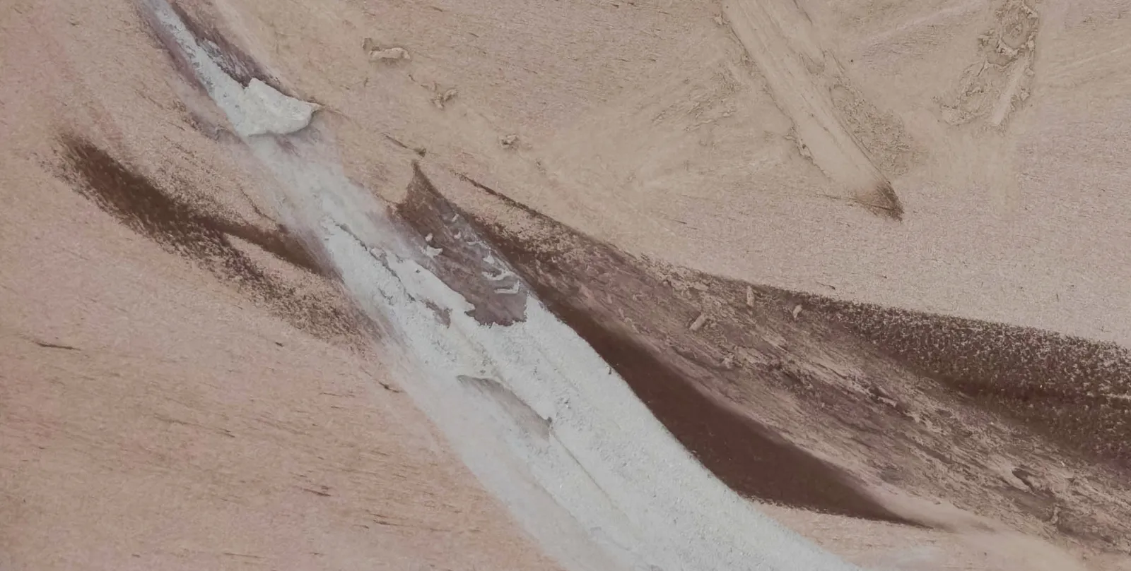 Claire Baker, pink breeze, aloft 1 of 10 (dawn, Vindhya range, Madhya Pradesh, February 18, 2023), 2023