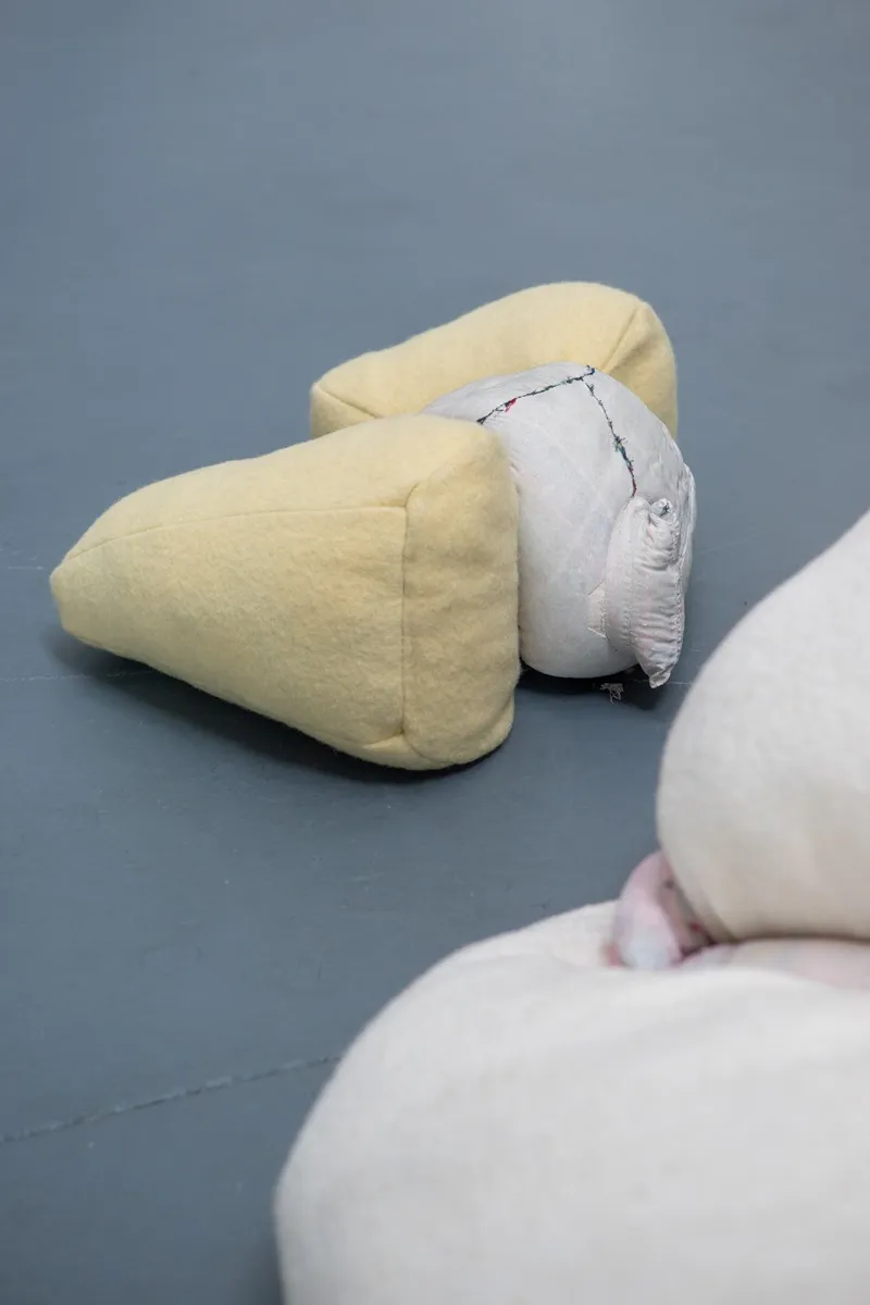 Helen Barff, Hug II, III & IV, 2022