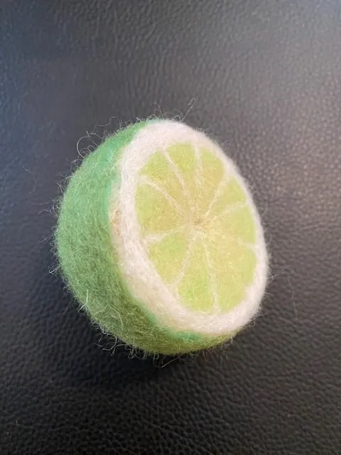 GUY LHOMME Héléna, Citron vert coupé, 2023