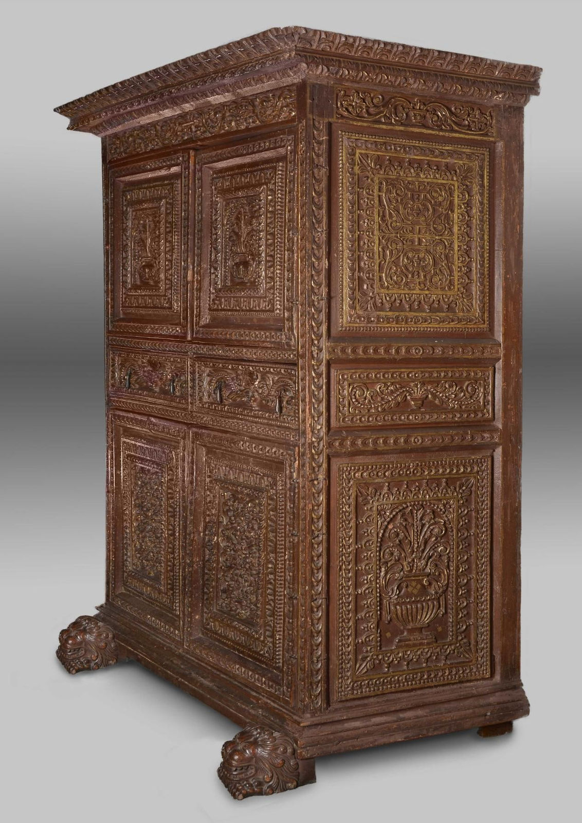 DIEGO QUISPE TITO'S WORKSHOP, Armoire