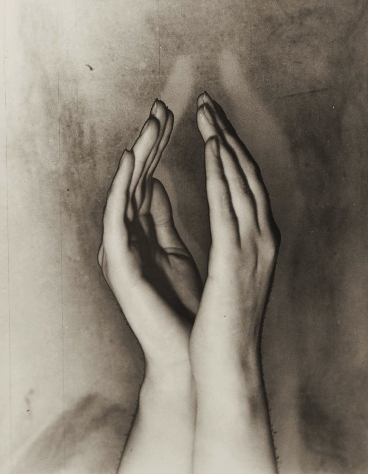 Erwin Blumenfeld, Solarised Hands, Amsterdam, c. 1933