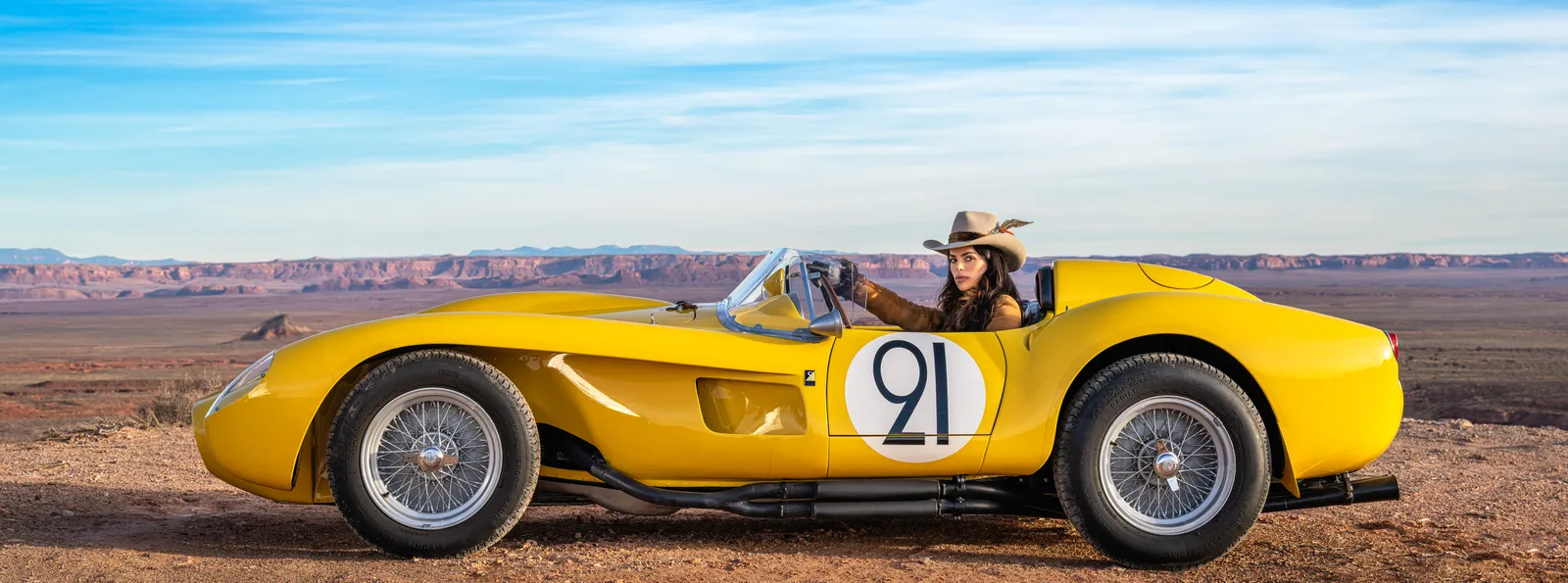 David Yarrow, The Girl in the Feathered Hat