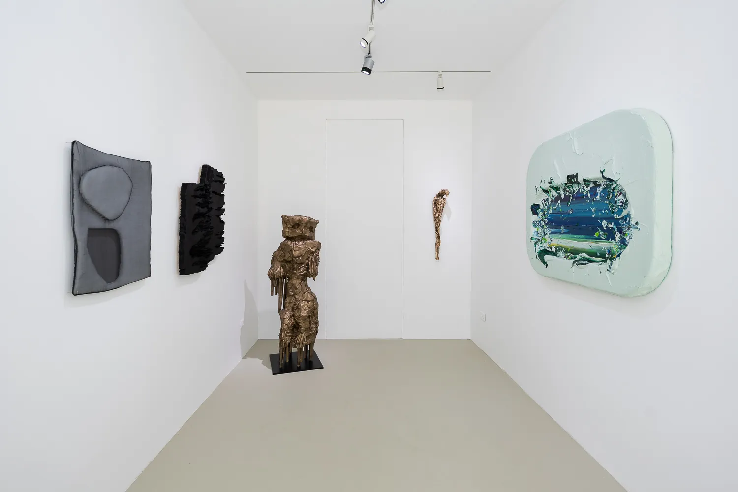 Mahalakshmi Kannappan, After the Weight Passed, 2026