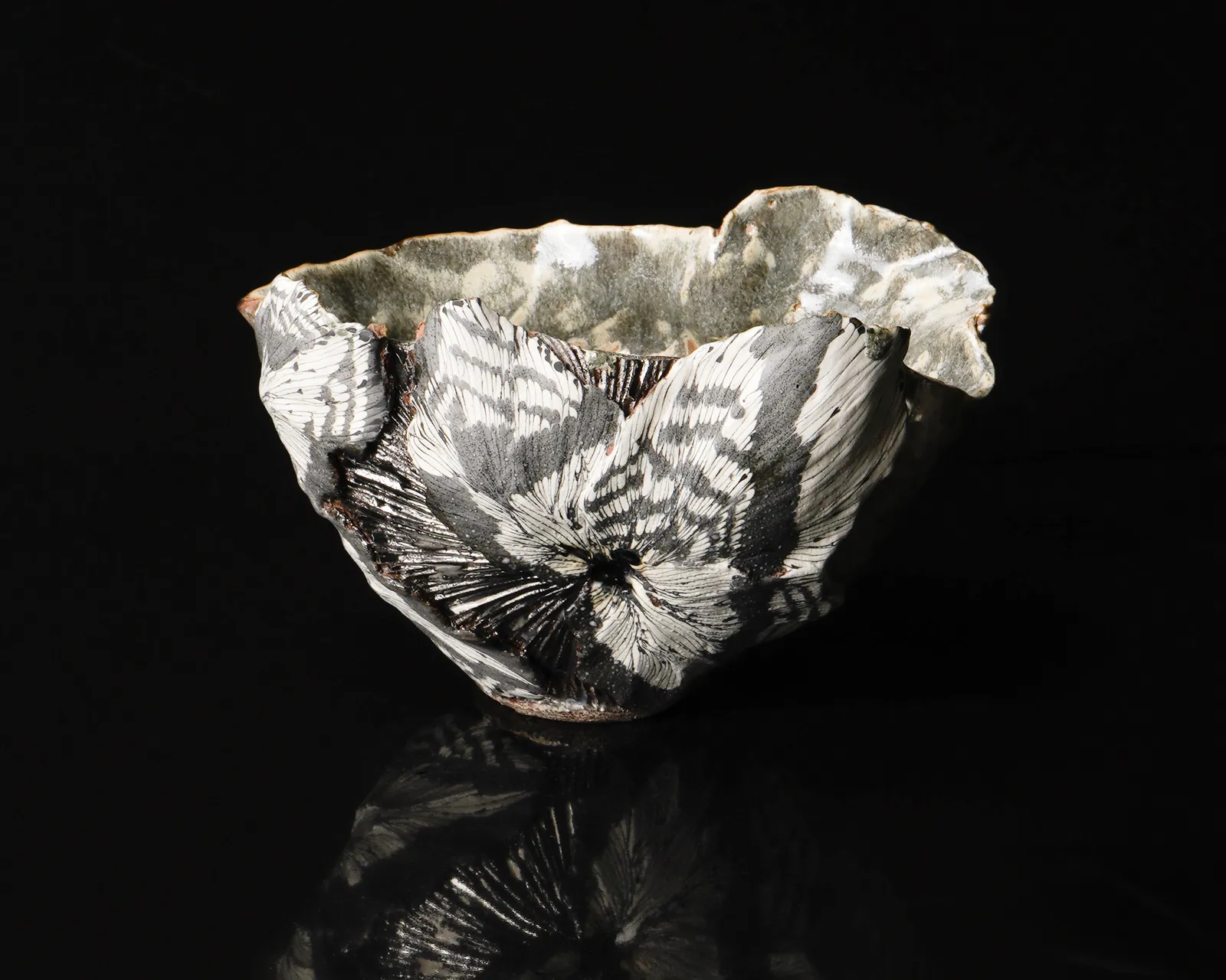 Shingu Sayaka 新宮さやか, No.36 "Calyx" tea bowl 萼容 碗, 2024