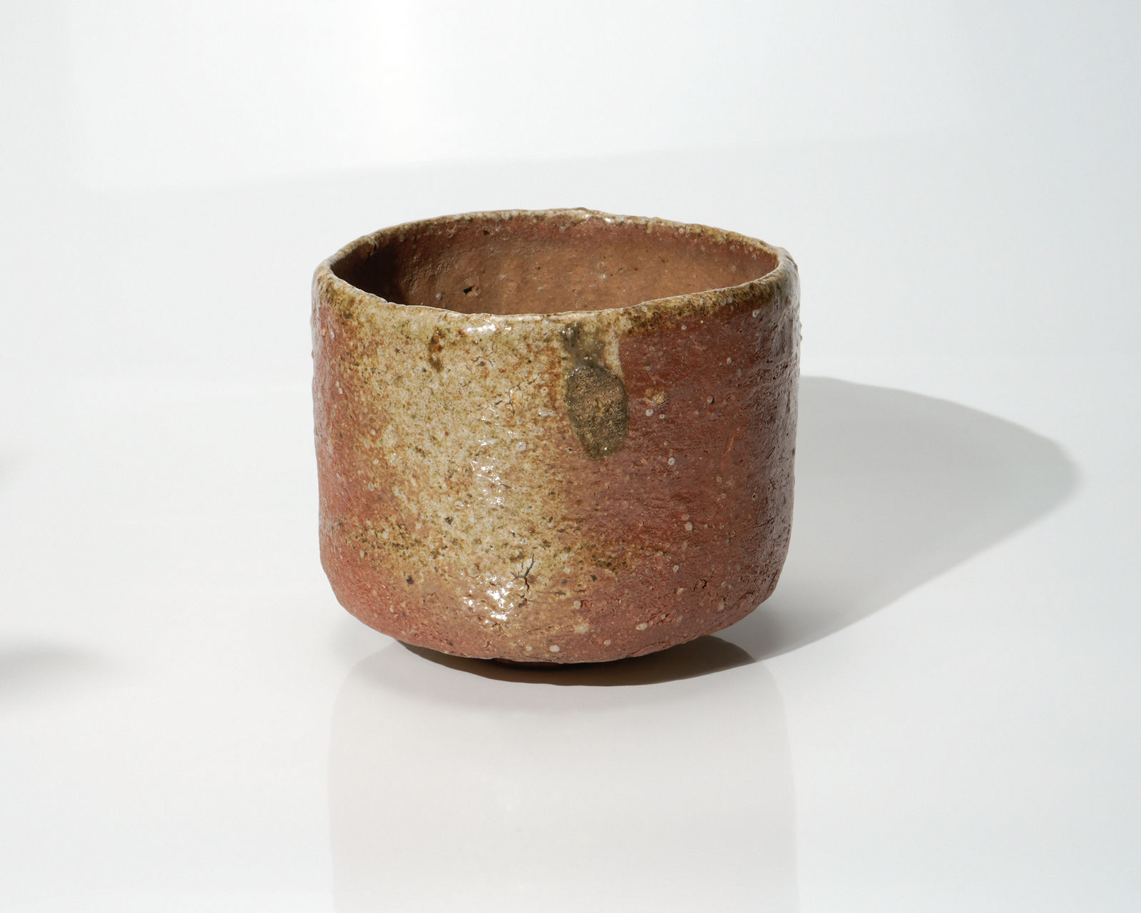 Sugimoto Sadamitsu 杉本貞光, Shigaraki tea bowl