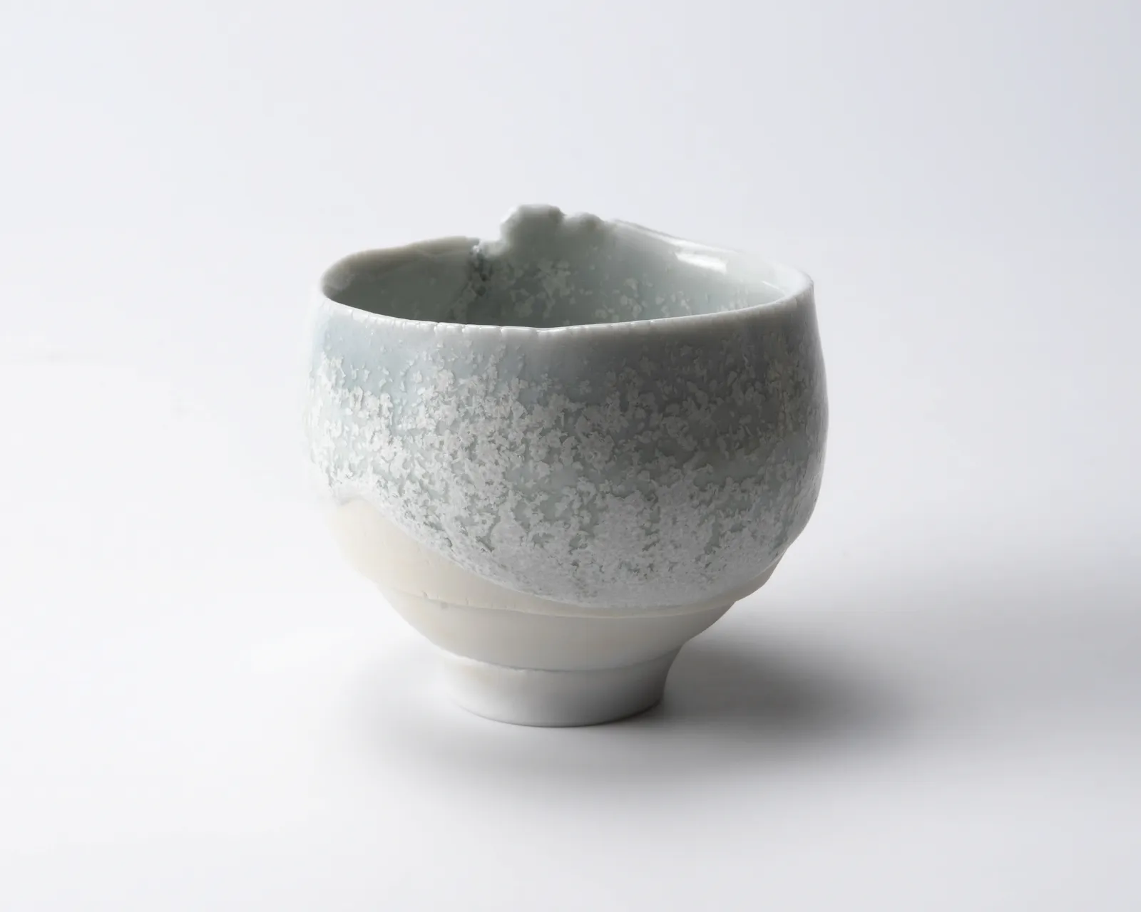 Kato Mami 加藤真美, Frost glazed sake cup 9 フロスト釉酒盃, 2025