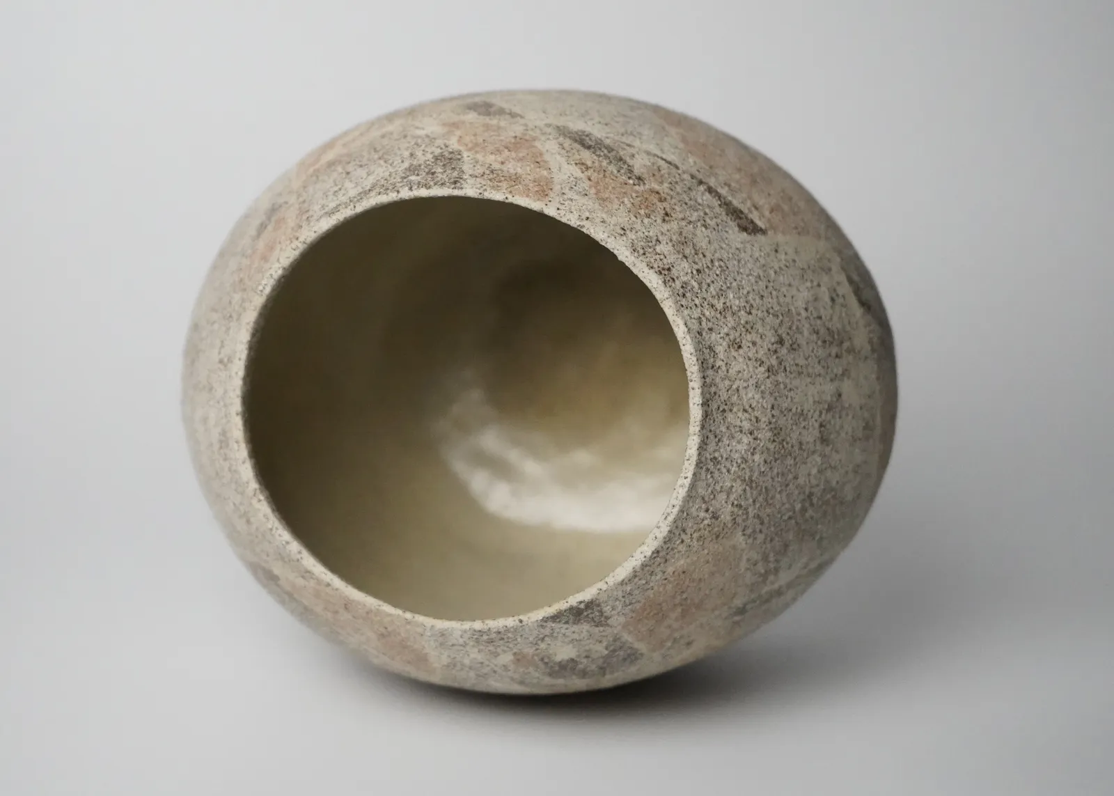 Wada Morihiro 和太守卑良, Sajifu Soumonki Flat Vase 砂瓷風草文 扁壺, 1982-1983