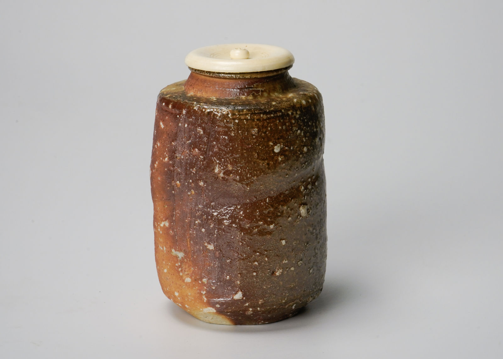 UEDA Naokata Ⅴ 五代 上田直方, Shigaraki Tea Caddy 信楽茶入