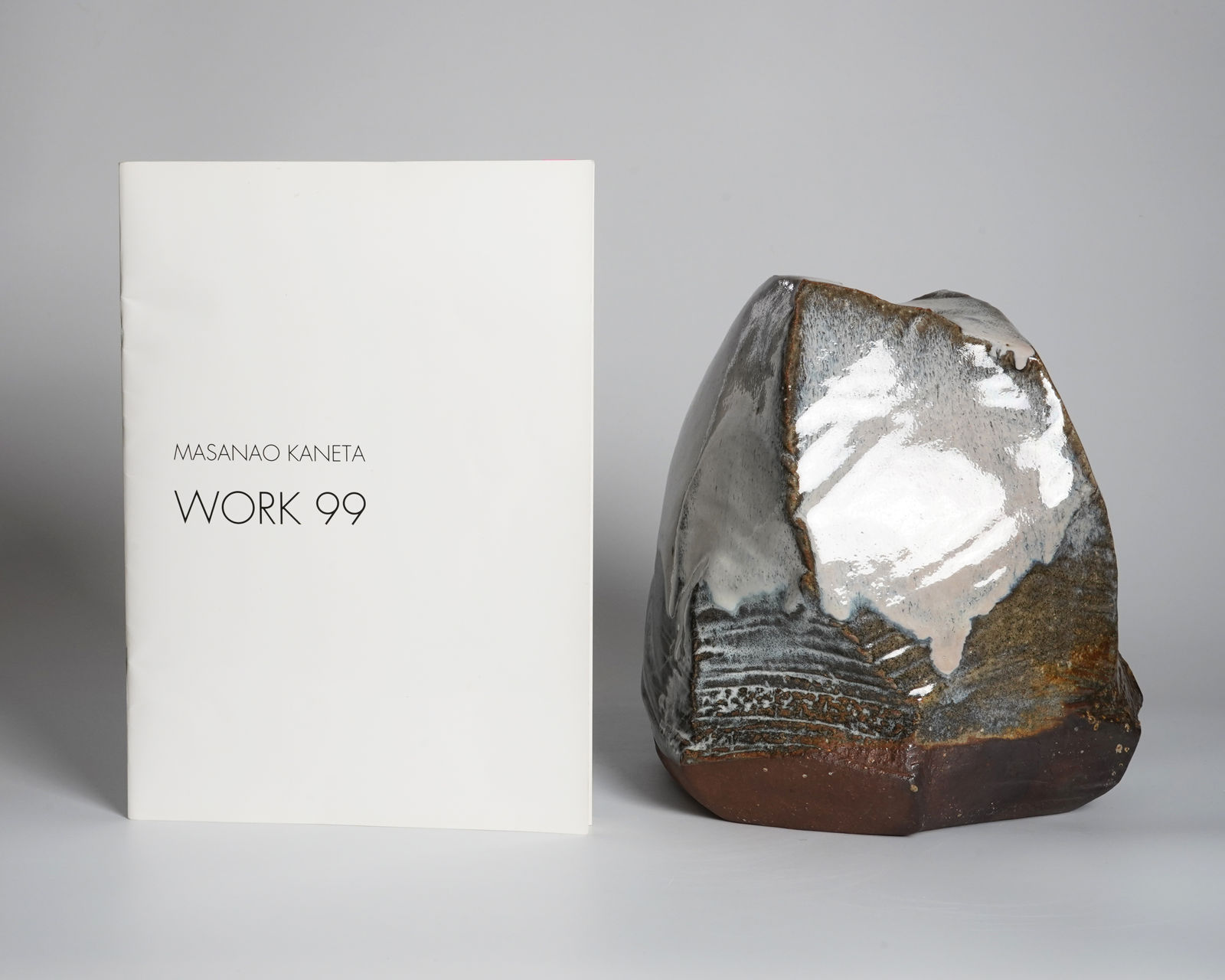 Kaneta Masanao VIII 八代 兼田昌尚, Hagi Glazed Flower Vessel, 1999