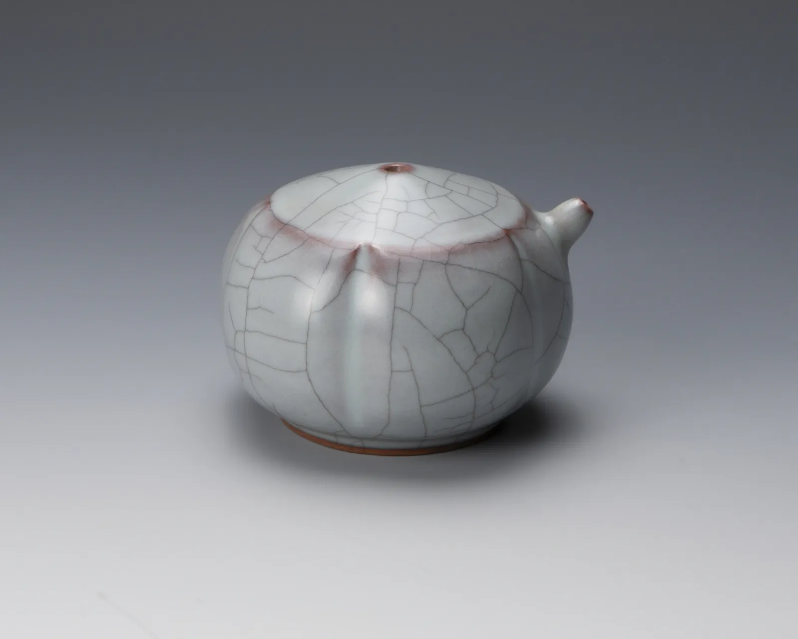 Takagaki Atsushi 高垣 篤, Water dropper with celadon glaze on red clay