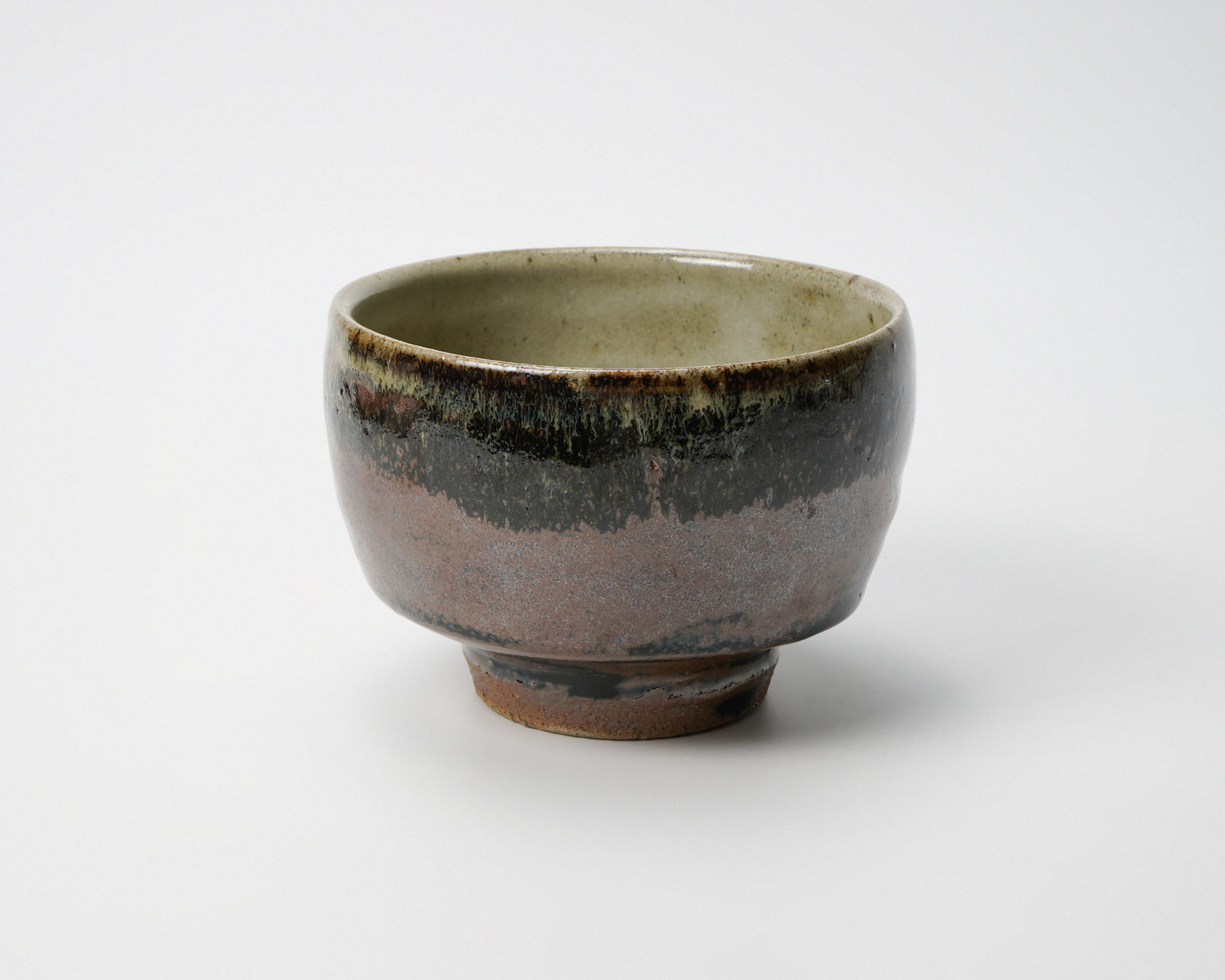 Murata Gen 村田 元, Teabowl with tessha iron sand glaze 鉄砂茶碗