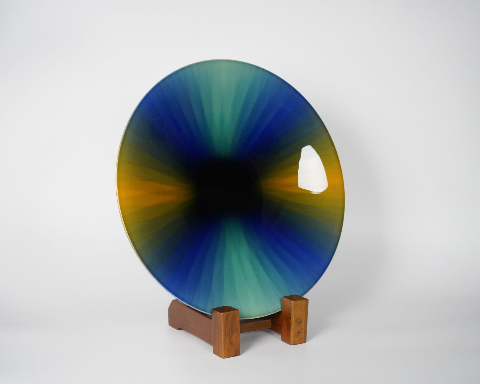 TOKUDA Yasokichi Ⅲ 3代 徳田八十吉, Plate with Polychrome Enamel Overglaze 旋律