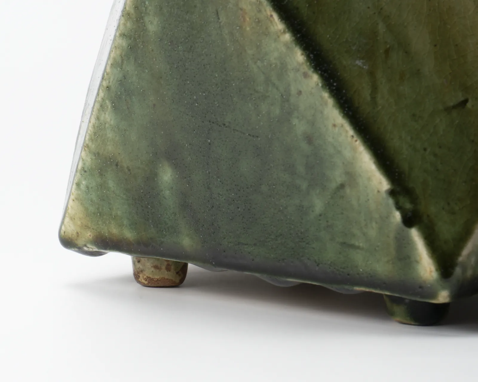 Koyama Tomonori 小山智徳, Oribe water jar, 2024