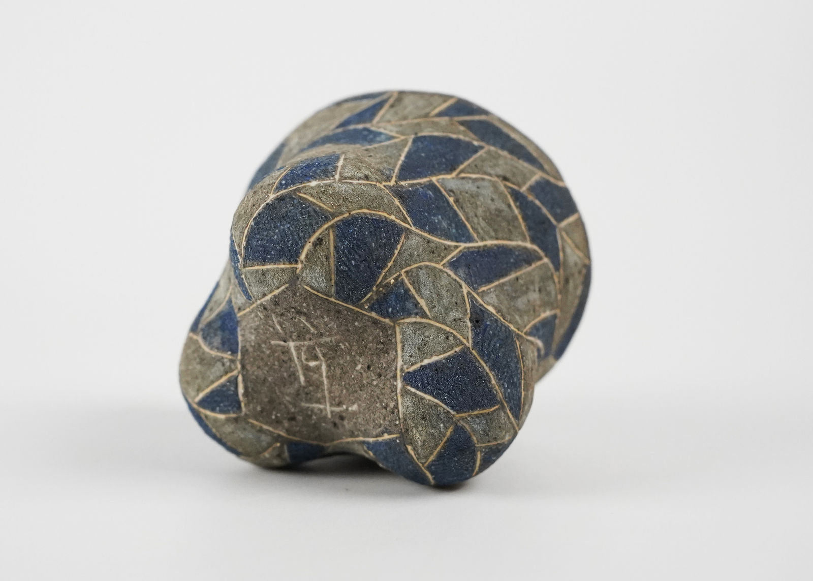 Takeuchi Shingo 竹内真吾, Inlaid Blue Guinomi, 2021