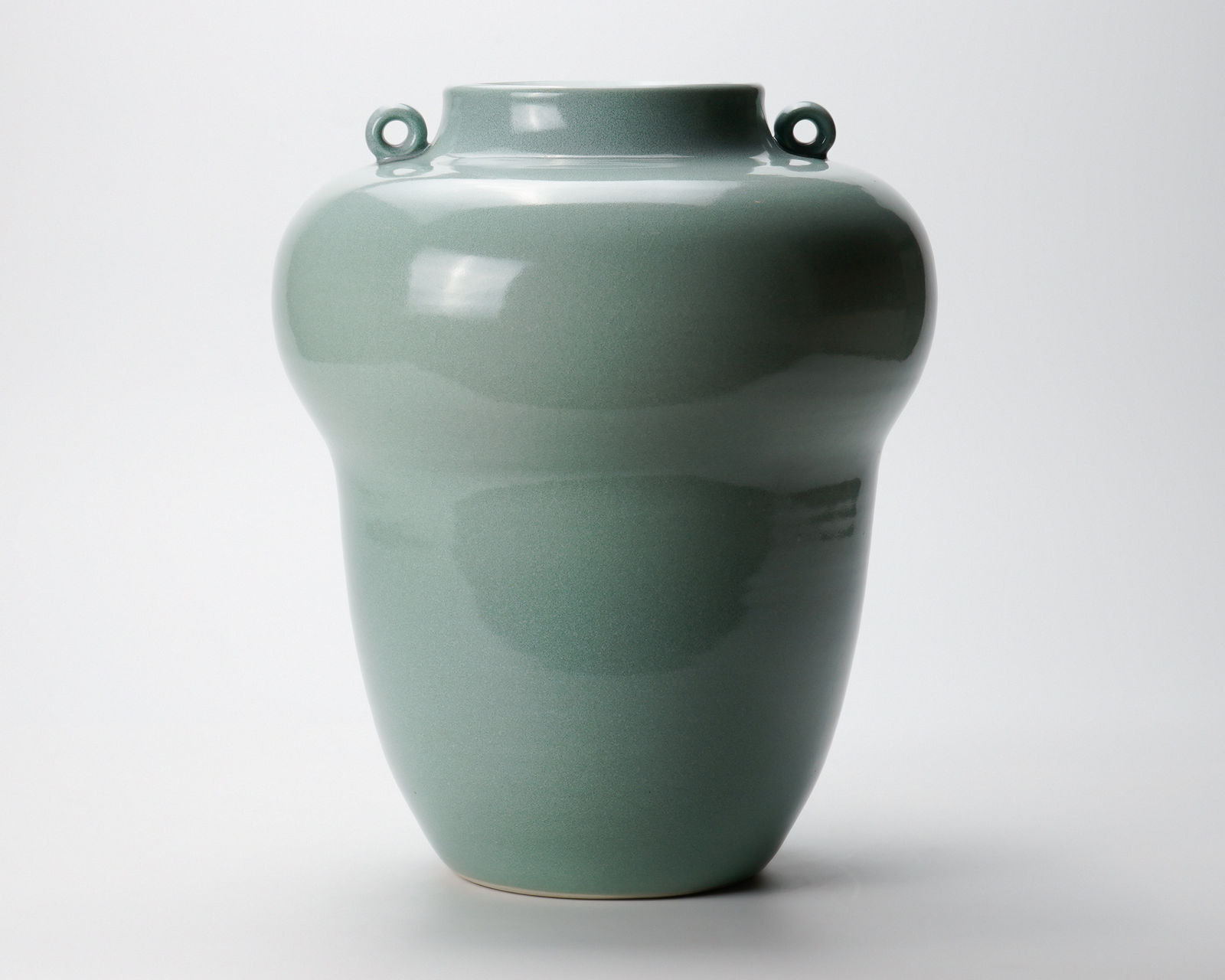 Miyanohara Ken 宮之原 謙, Celadon Flower Vase with Ring Handles, 耳付青磁花挿, circa 1960s