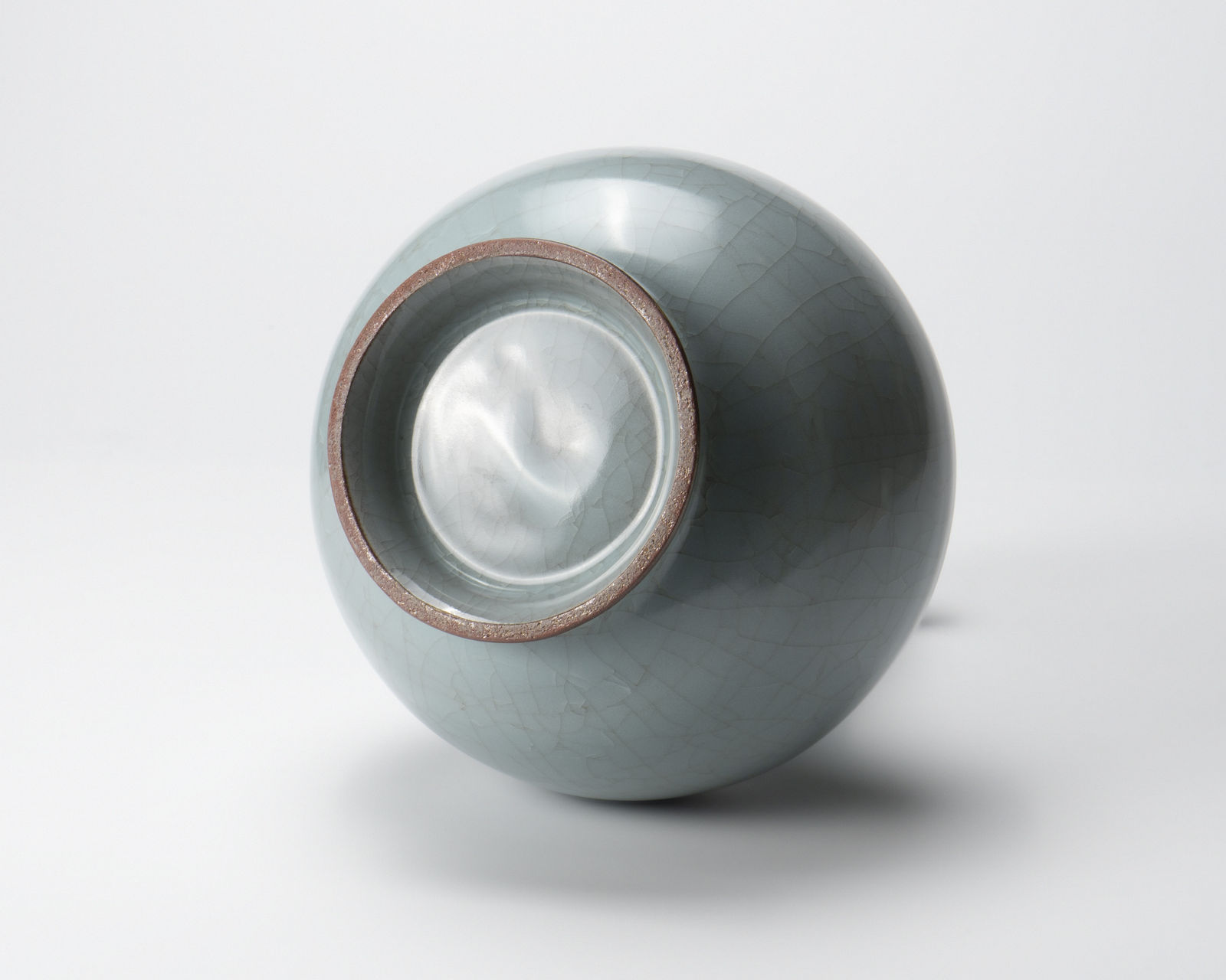 Ito Hidehito 伊藤秀人, Celadon flower vase, 2024