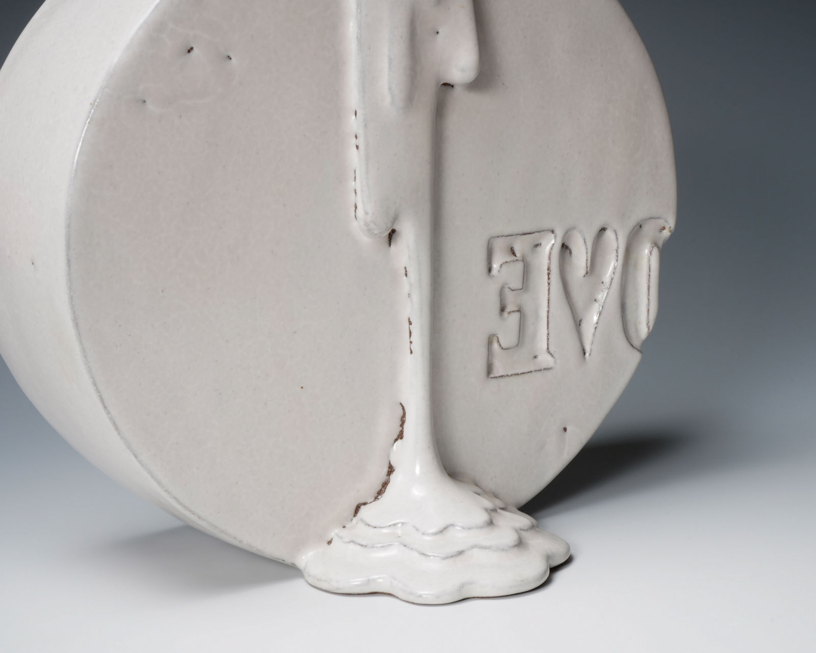 Miwa Ryosaku 三輪龍作, Hagi White Glazed Sculpture "LOVE"