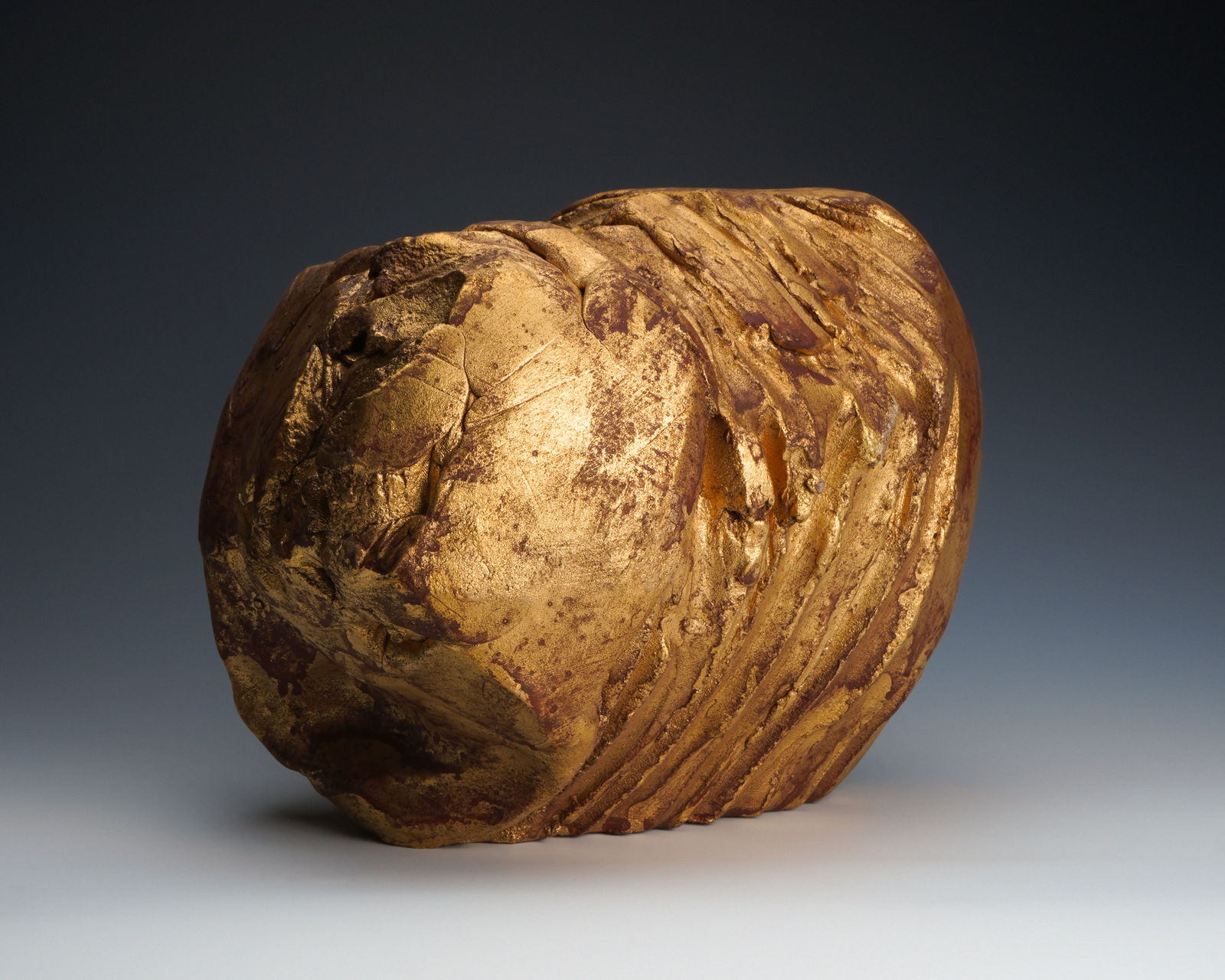 Ishihara Shoji 石原祥嗣, Flower vessel with gold glaze, 1993