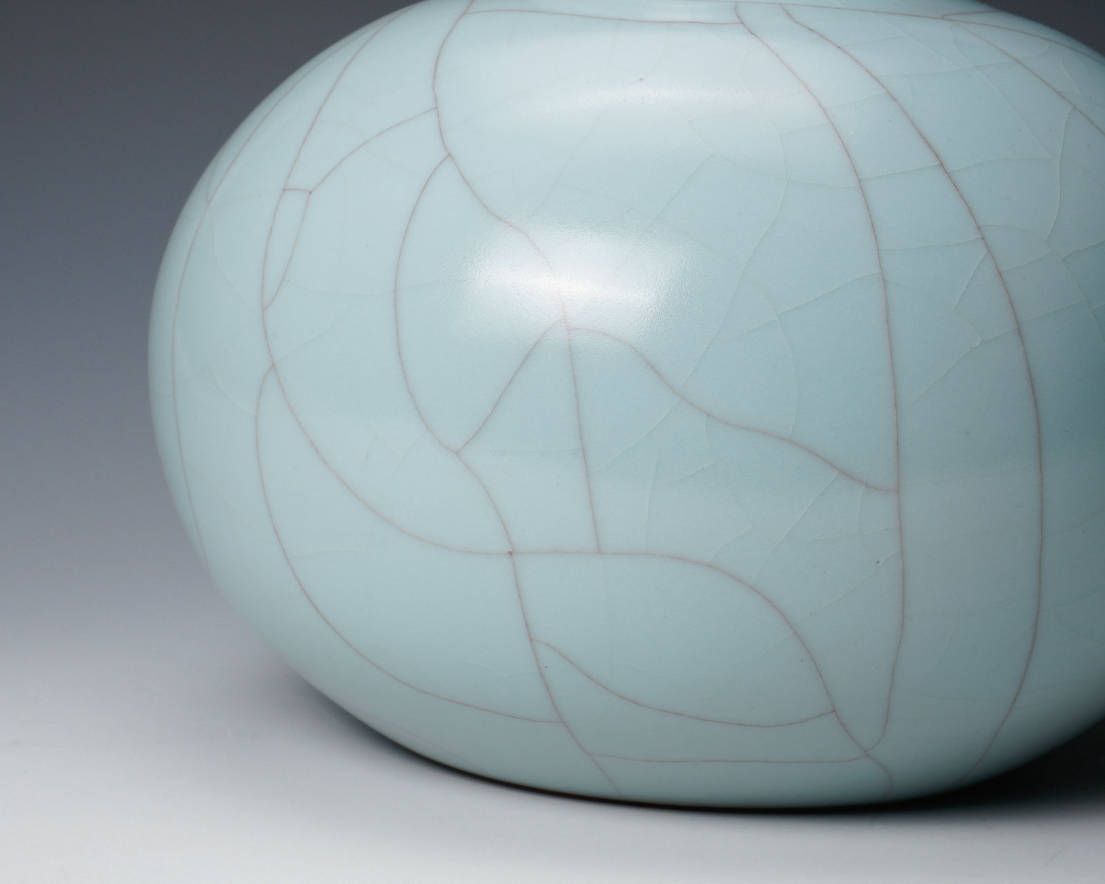 SUZUKI Sansei 鈴木三成, Celadon jar, 2003
