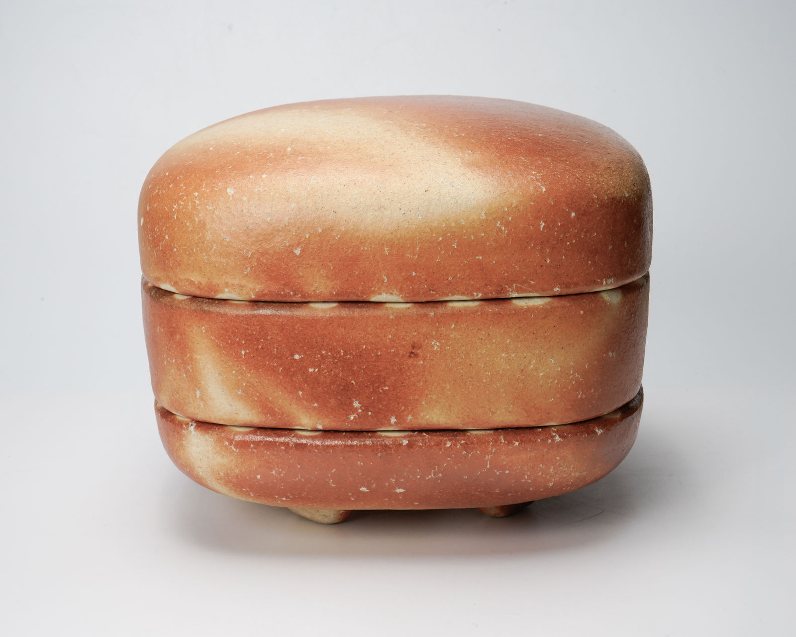 Hasu Yoshitaka 蓮善隆, Tiered ash glazed box