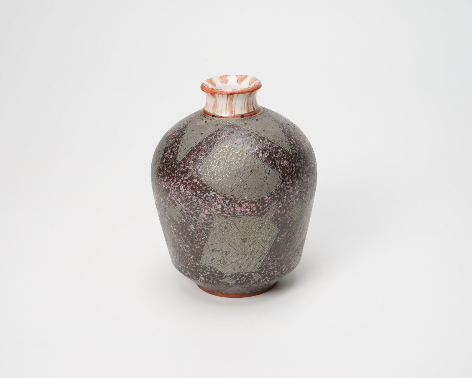 Maeda Masahiro 前田正博, Sake bottle with polychrome enamel (Iro-e) glaze and owl design, Set of 3