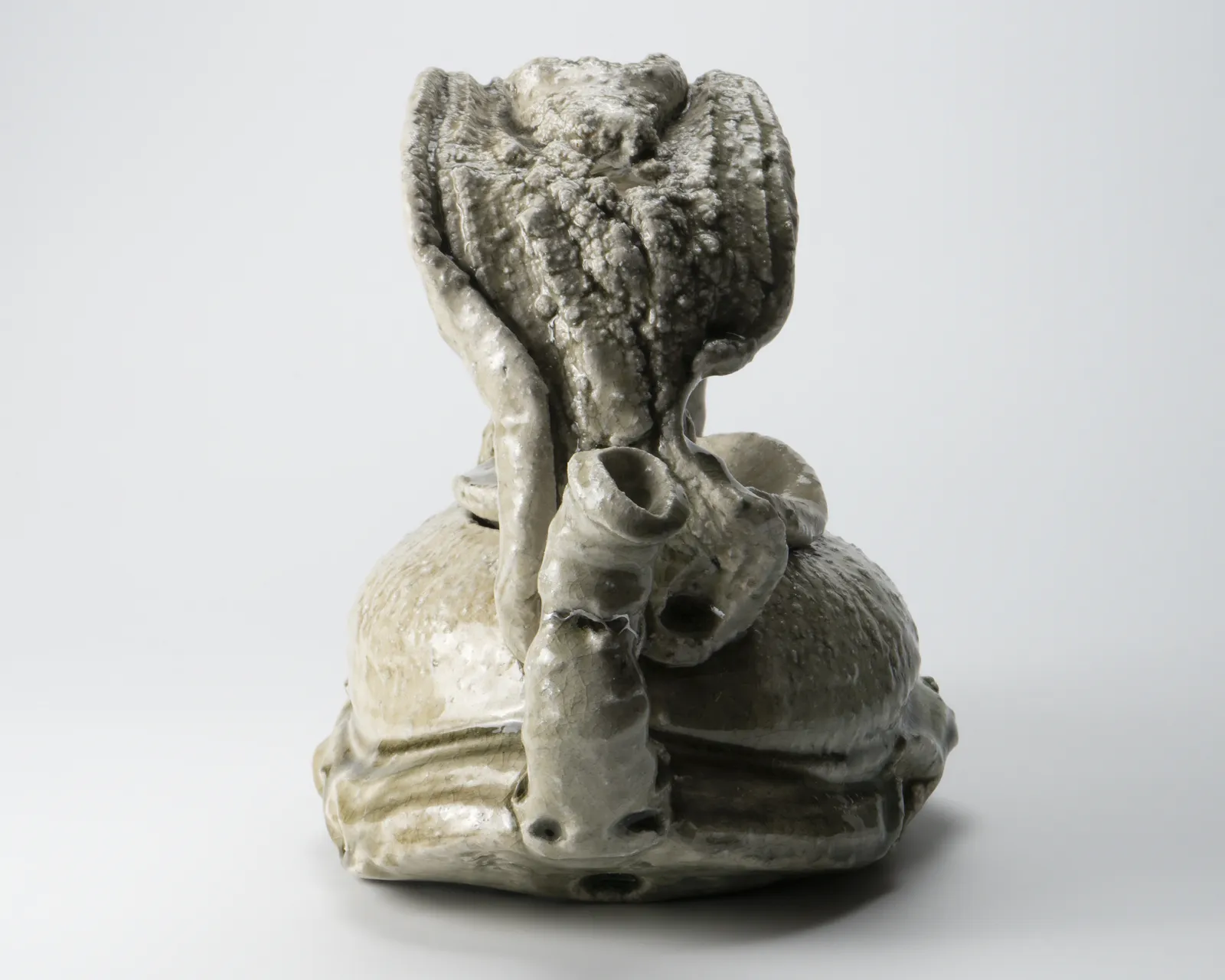 Suzuki Goro 鈴木五郎, Tea pot with ash glaze 灰青磁土瓶