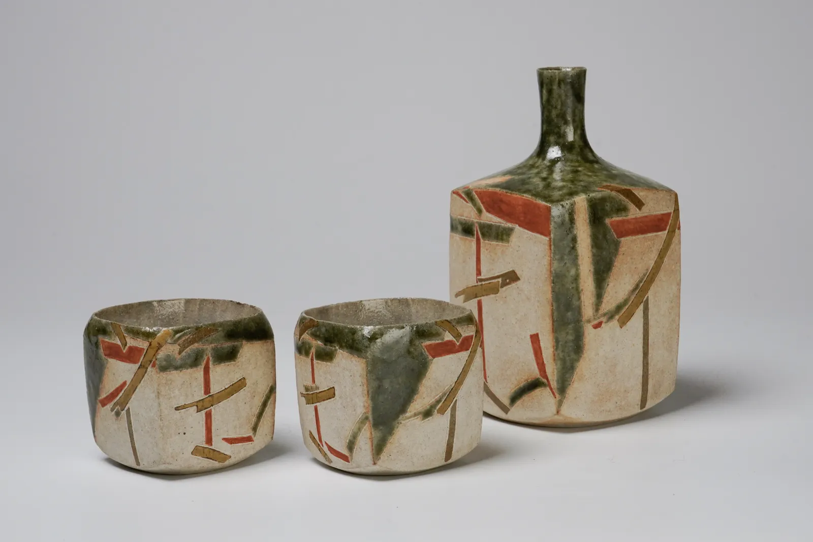 Wada Morihiro 和太守卑良, Kikka-Mon Shuki Sake Set 吉花酒器