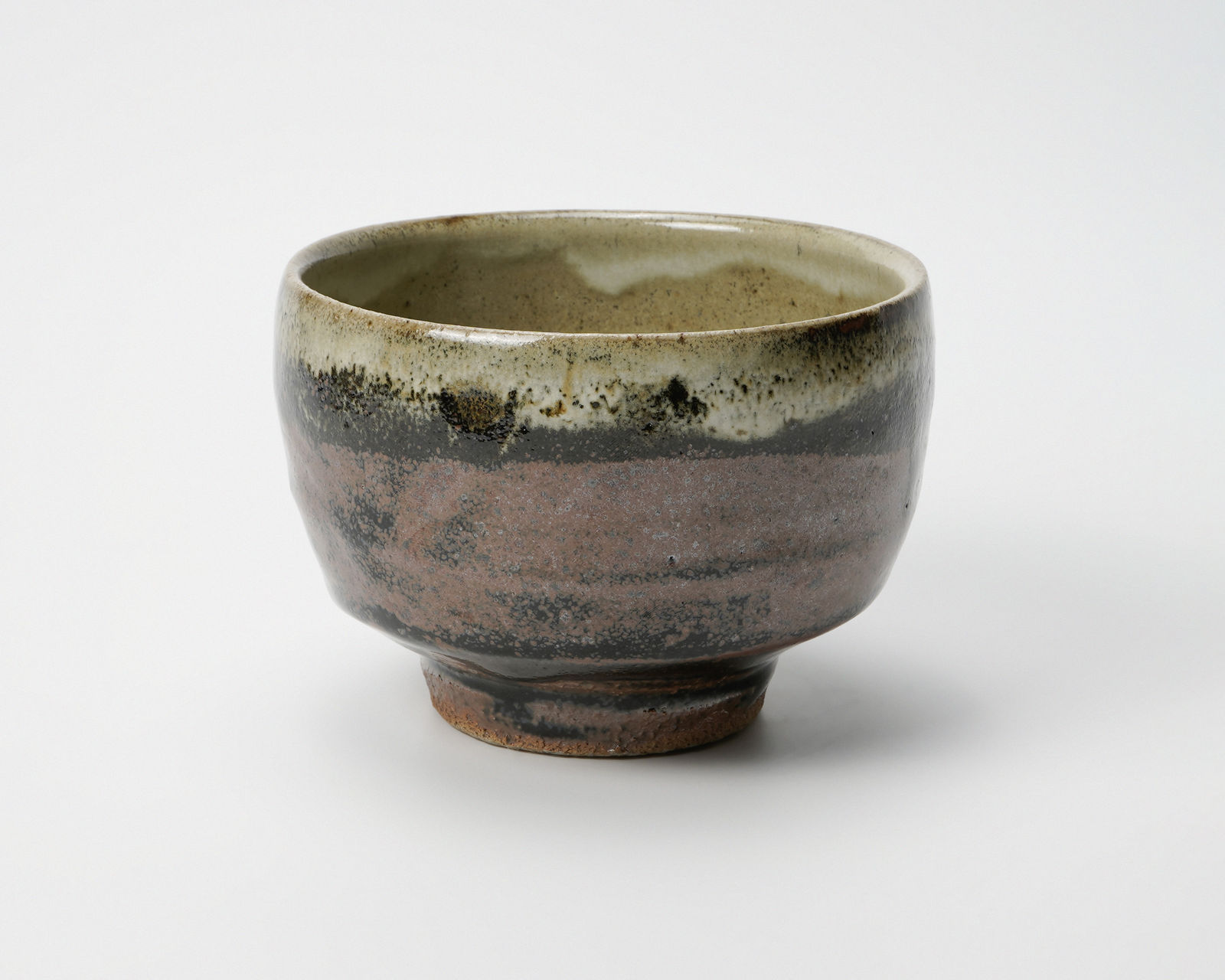 Murata Gen 村田 元, Teabowl with tessha iron sand glaze 鉄砂茶碗