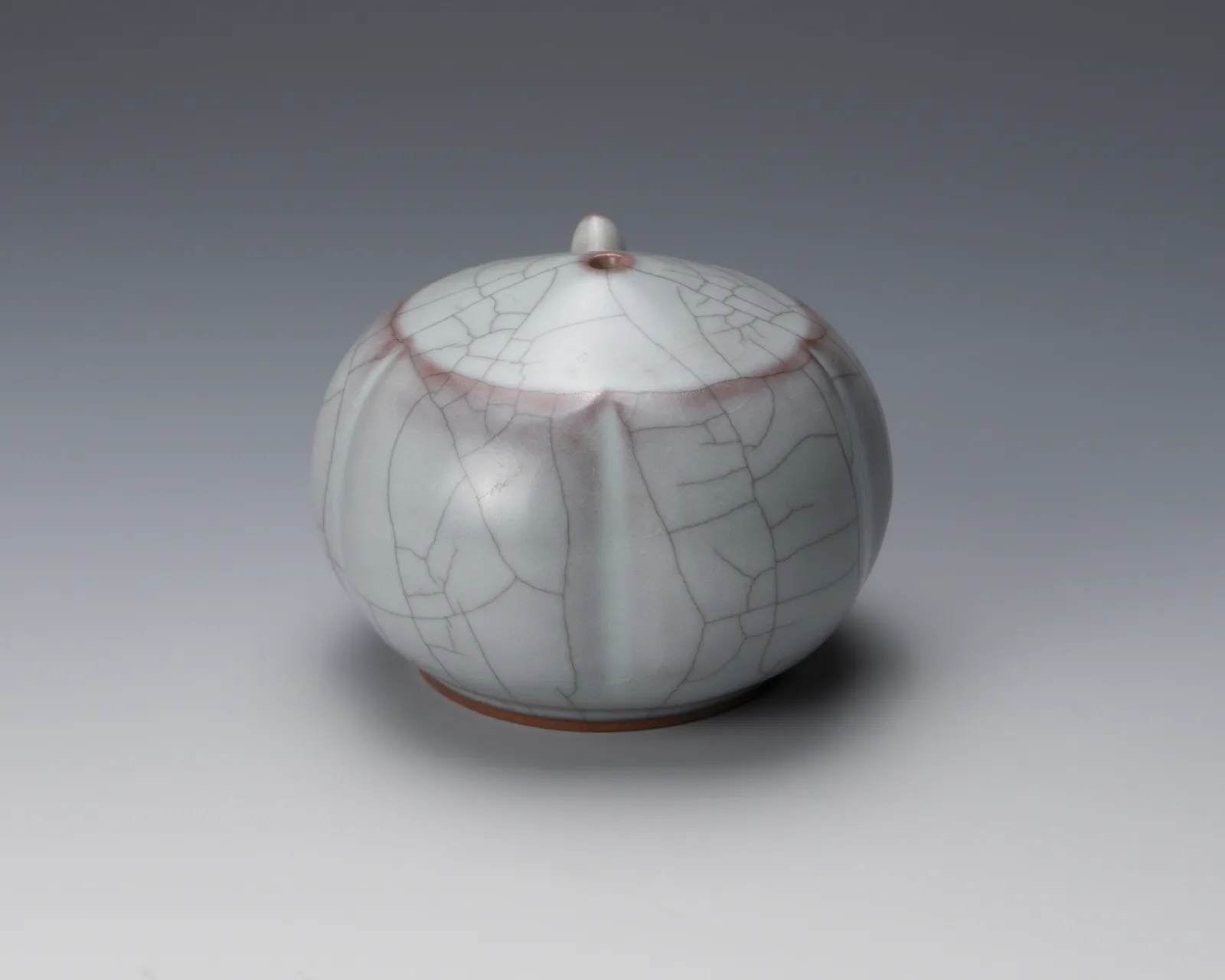 Takagaki Atsushi 高垣 篤, Water dropper with celadon glaze on red clay