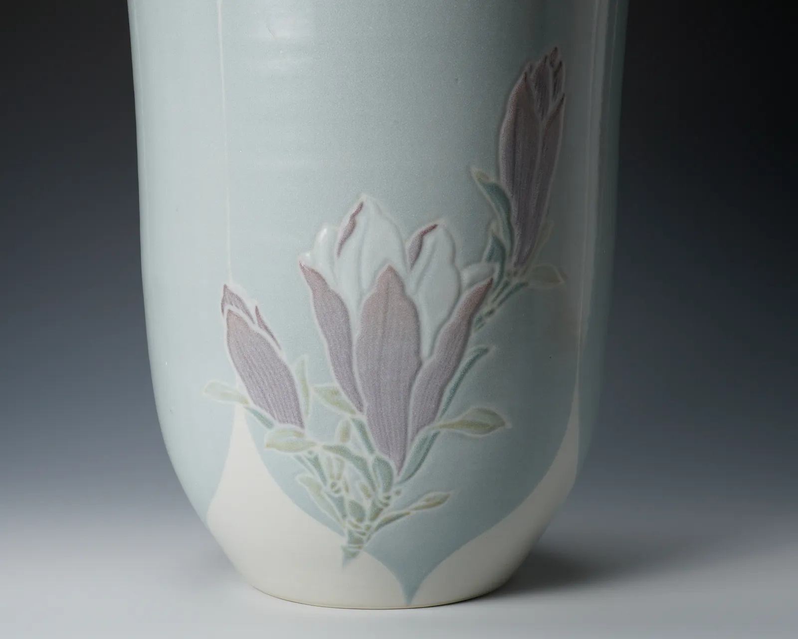 Miyanohara Ken 宮之原 謙, Jar with Polychrome Magnolia Design, 彩磁木蓮文壷, 1970s