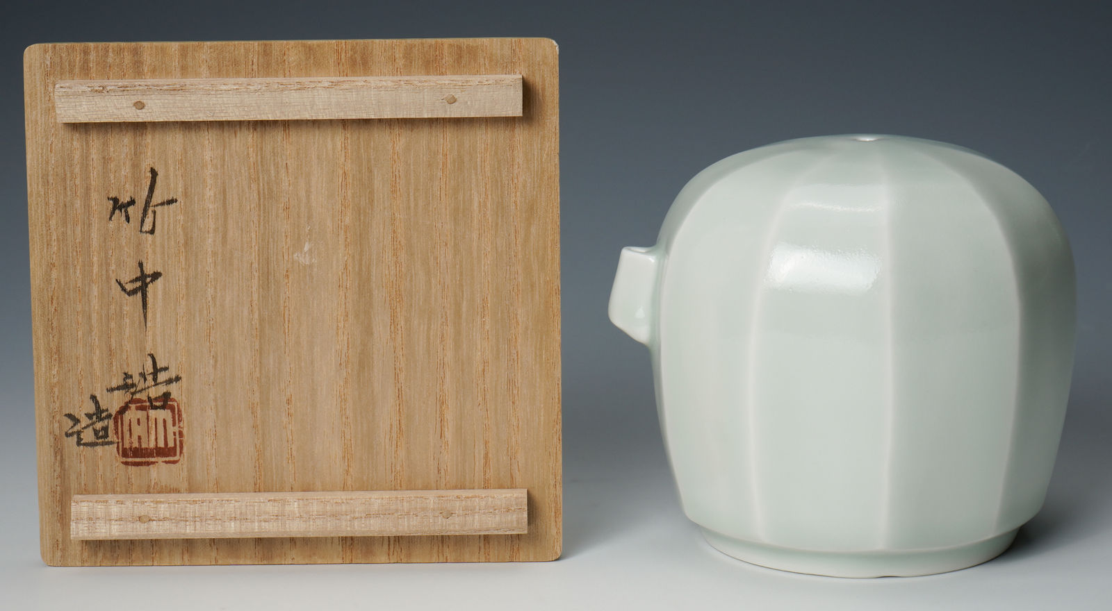 Takenaka Ko 竹中浩, Faceted round water dropper