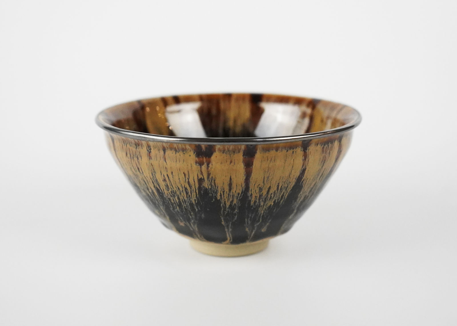 OKETANI Teiichi 桶谷定一, Amber Colored Tenmoku Teabowl 天目茶碗